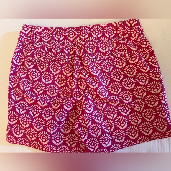 ANN TAYLOR LOFT PINK AND WHITE  SIZE 0 SHORTS - Picture 4 of 5